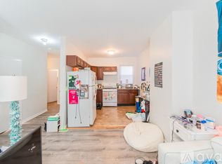 32 S Huntington Ave #3R, Jamaica Plain, MA 02130