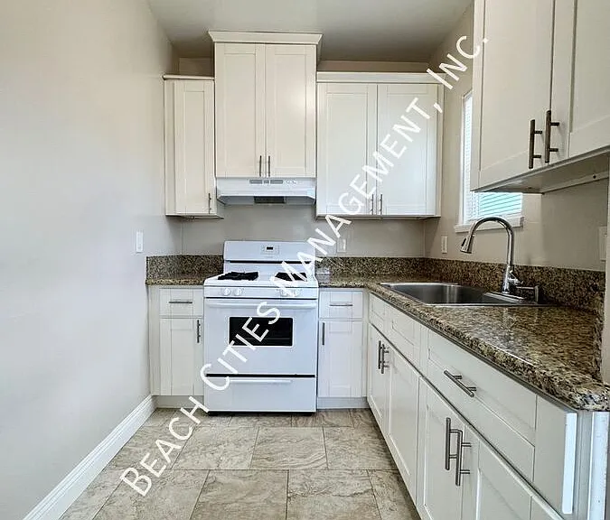 2167 Pine Ave #2171 — Photo 61