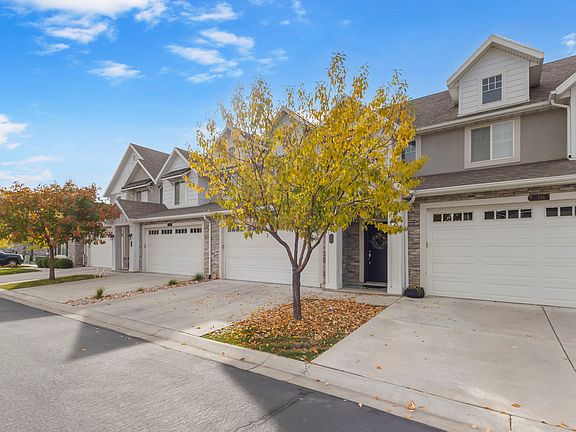 4th image of 324 S 600 W