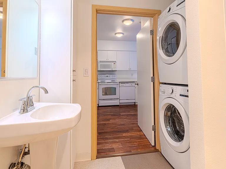 1620 Belmont Ave #226 — Photo 10