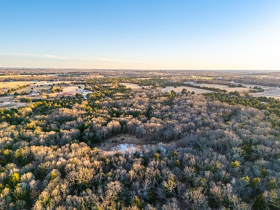 3rd image of 355486 E 1020th Rd