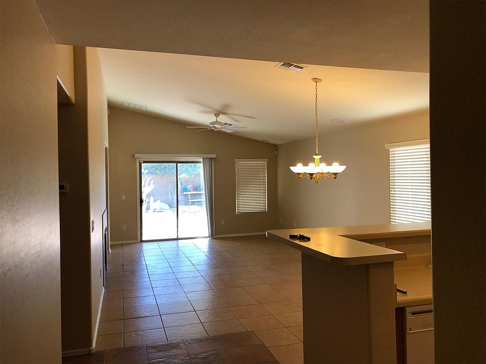 1st image of 33315 N Hidden Canyon Dr