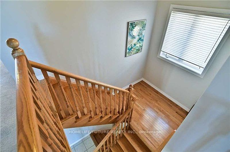 Toronto House for rent - 4 Bedrooms — photo 9