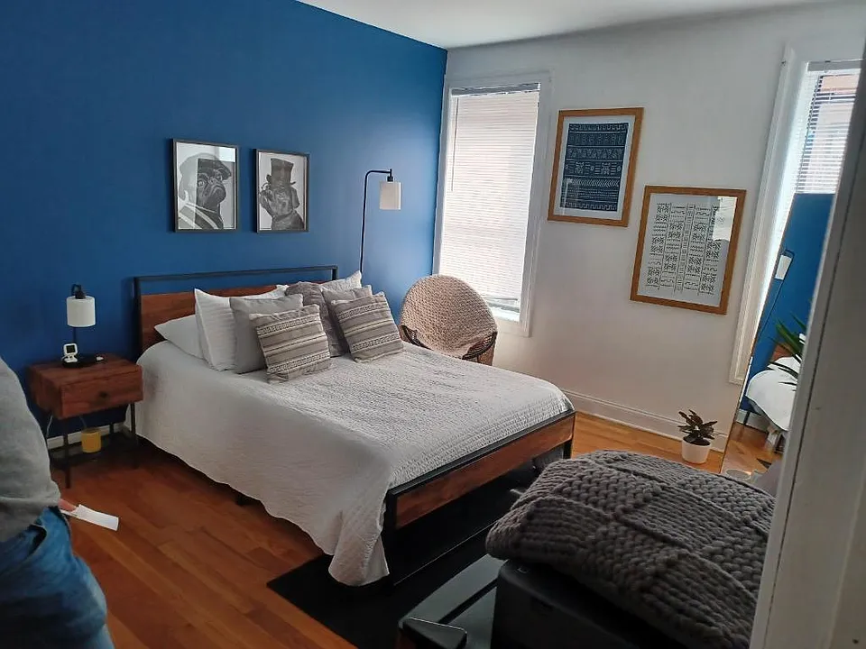 W 142nd St