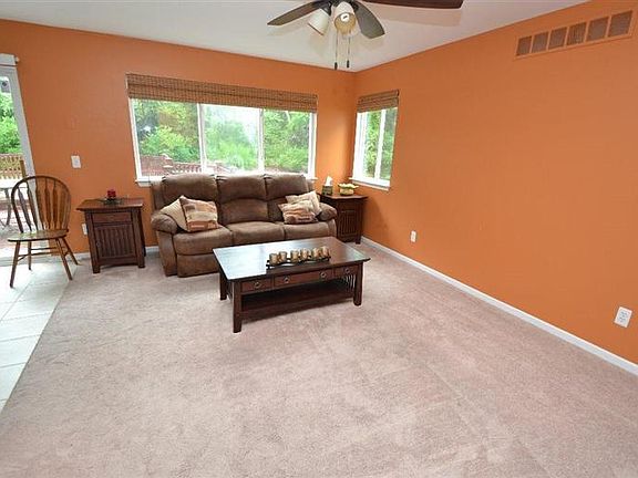 5th image of 8533 Barrington Dr