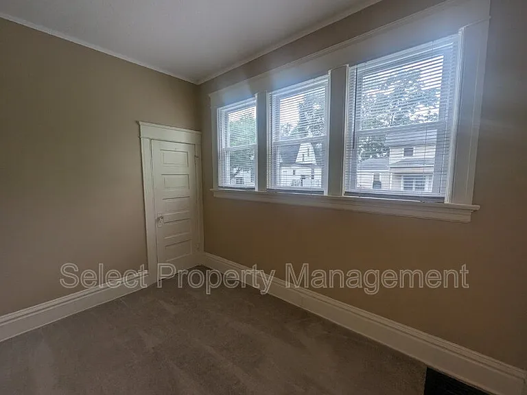 347 W Williams St — Photo 7