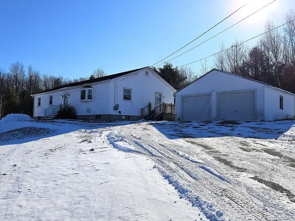 25 School Street, Greene, ME 04236