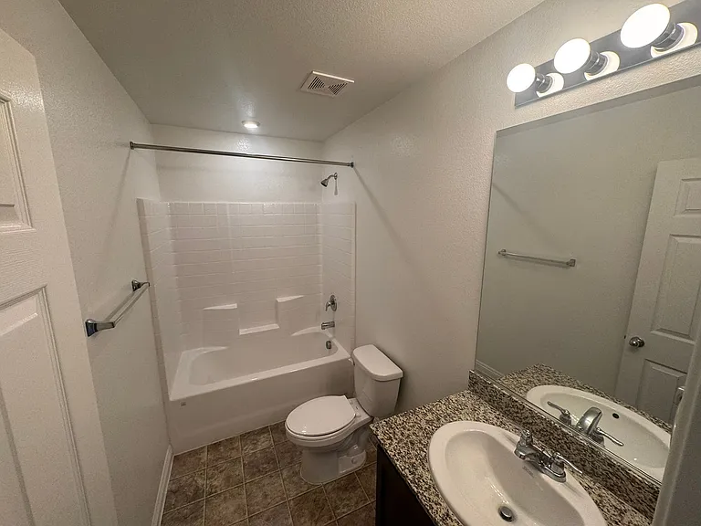 5202 Dubris Dr — Photo 27