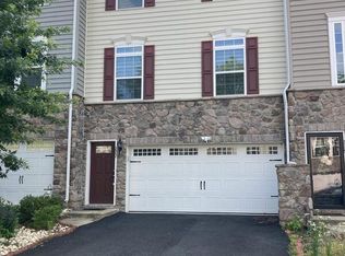 227 W General Grey Ct, Newark, DE 19702