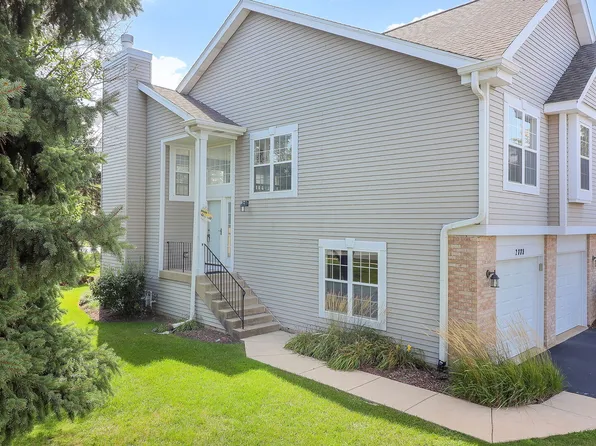2335 Old George Way #2335, Downers Grove, IL 60515