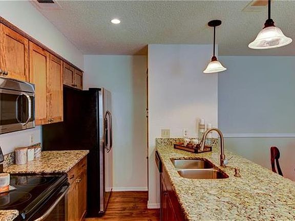 5th image of 10616 Mellow Mdws APT 8D