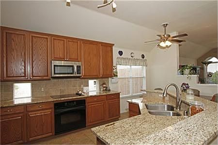 5th image of 7820 Harvest Hill Rd