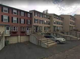 83 Rising Trail Dr, Middletown, CT 06457