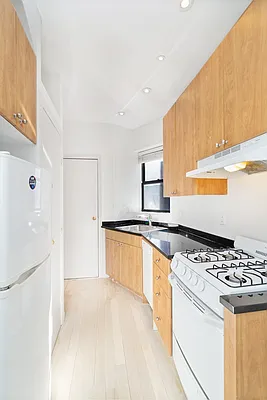 Rented by REAL New York | media 16