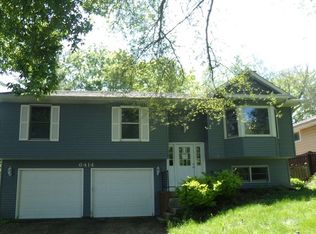 6414 W Rawson Bridge Rd, Cary, IL 60013