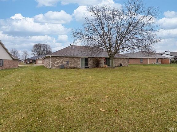 4th image of 3133 Sioux Dr