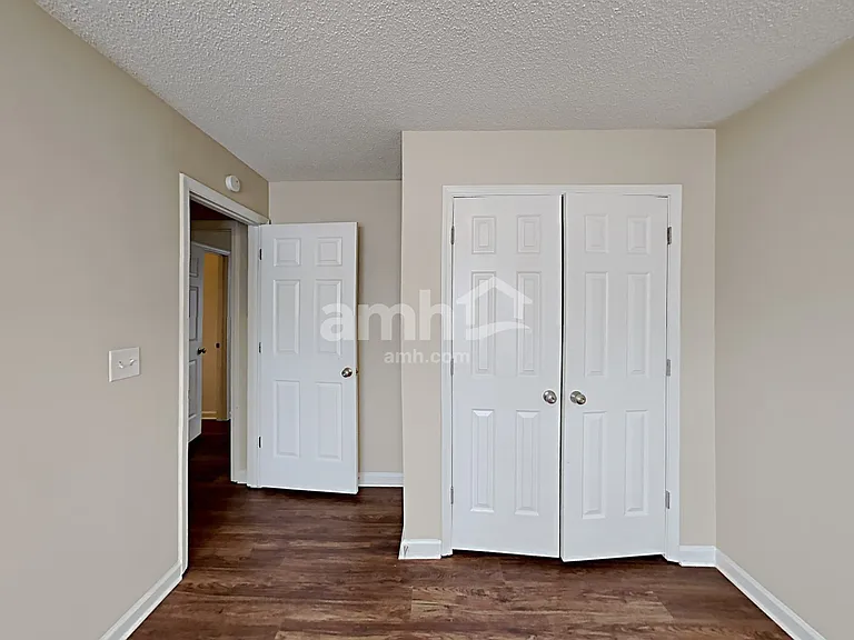 209 Signet Ct — Photo 15