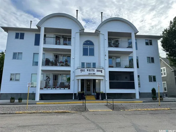 UNIT 303-1214 3rd STREET, Estevan, SK S4A 0R9