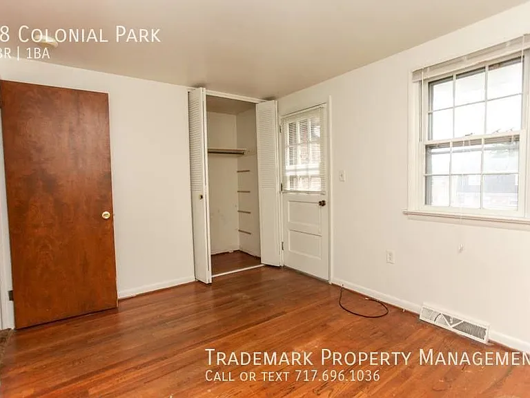 18 Colonial Park — Photo 4