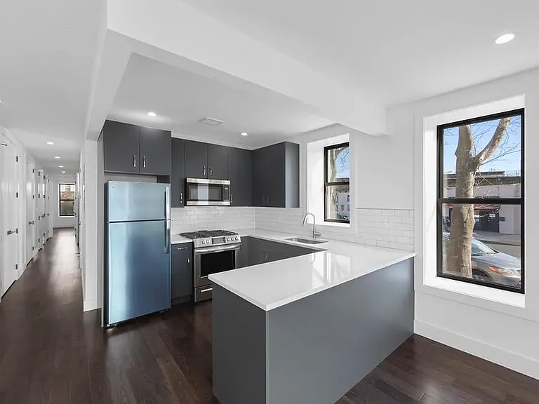 6018 24th Ave #3 — Photo 3