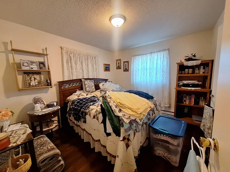 2406 Hill Ave — Photo 22