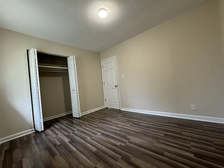404 N Magnolia Dr — Photo 6