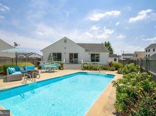 14 Aaron Dr, Manahawkin, NJ 08050