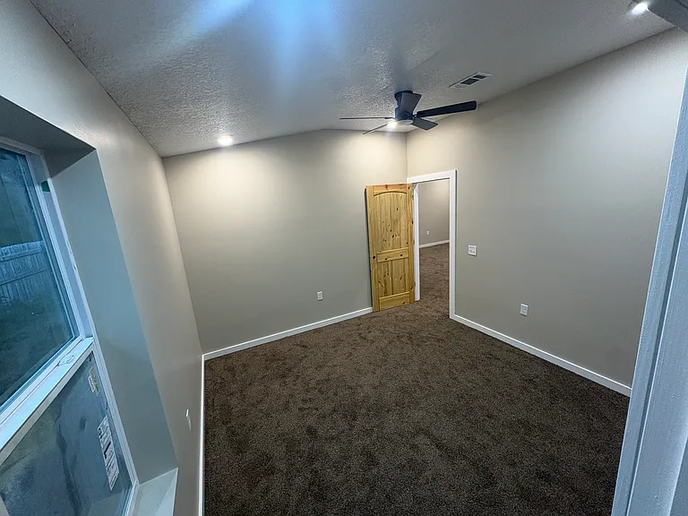37390 W 5th St #2 — Photo 9