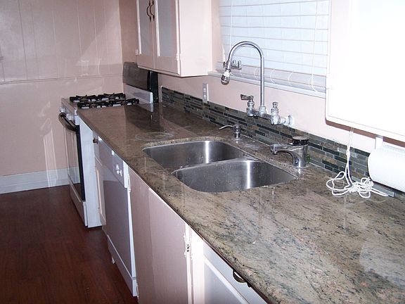 4th image of 114 Davitt Ave