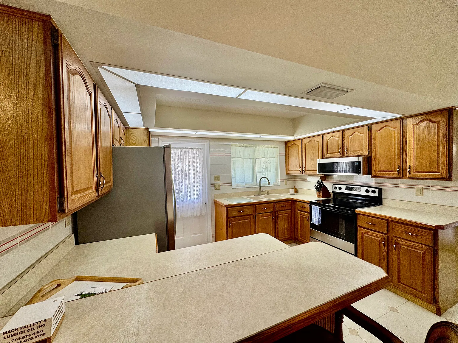 3 bed, 1716 sqft, $1,750 — Photo 4