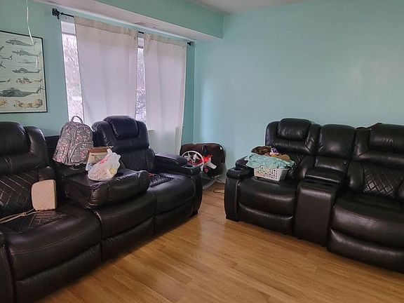 3rd image of 5200 Crossfield Ct APT 7