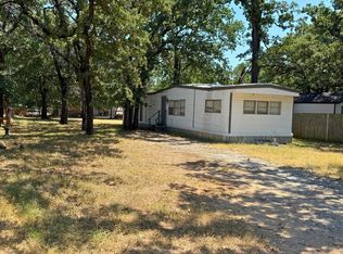 1404 Dawn Dr N, Azle, TX 76020