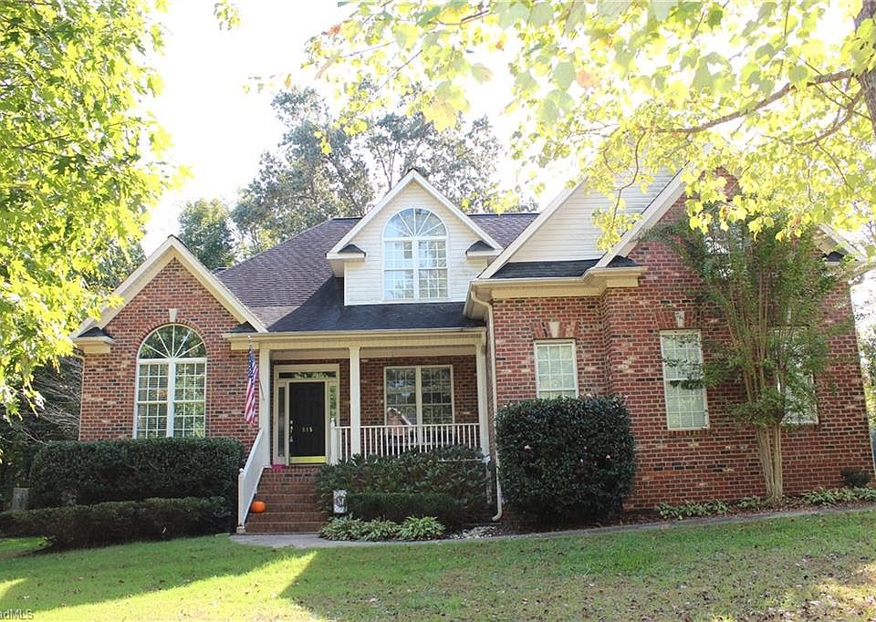 1st image of 815 James Doak Pkwy