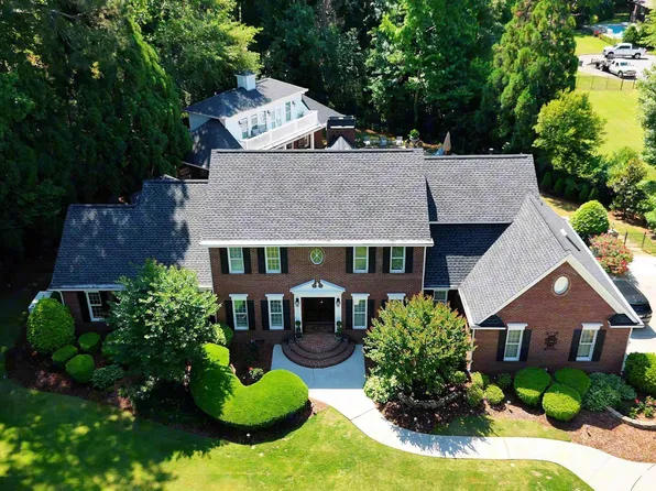 14 Country Squire Rd, Anniston, AL 36207