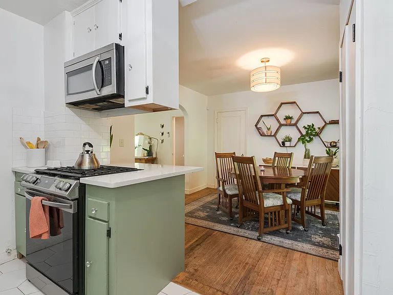 1131 Lombardy Rd — Photo 21