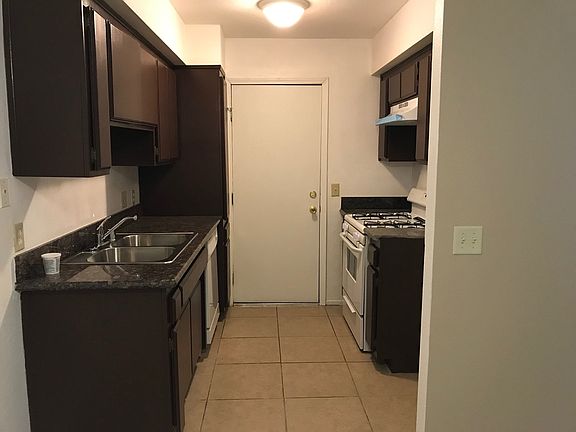 5th image of 504 W Avenue J4 #504A