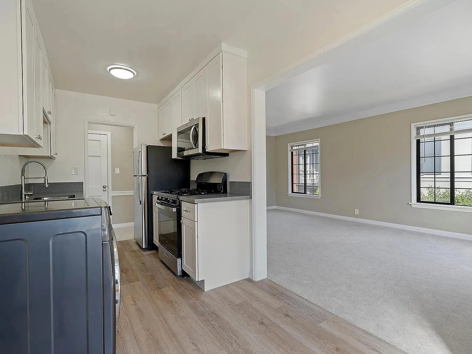1 bed, 710 sqft, $3,095 — Photo 2