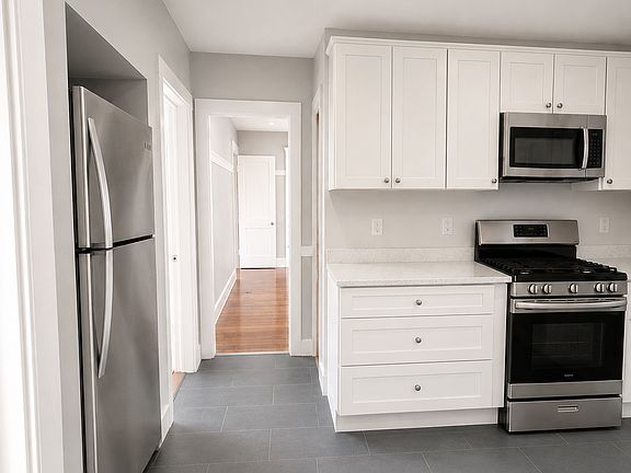 2nd image of 114 Sycamore St #B