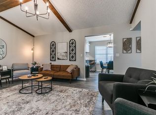 2020 W Brooks St, Norman, OK 73069