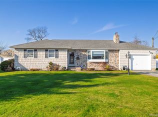 272 Baylawn Avenue, Copiague, NY 11726