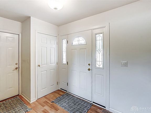 3rd image of 1045 Kentshire Dr