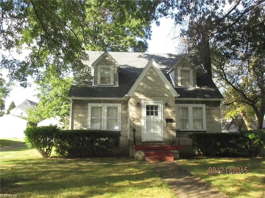 141 Overlook Blvd photo 1