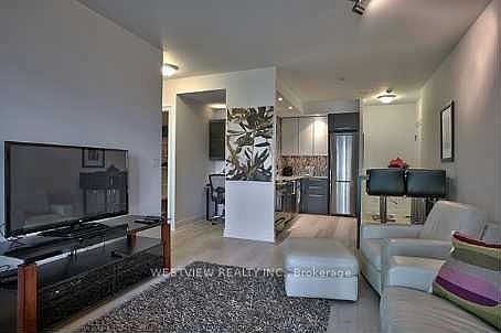 2nd image of 16 Brookers Ln #806