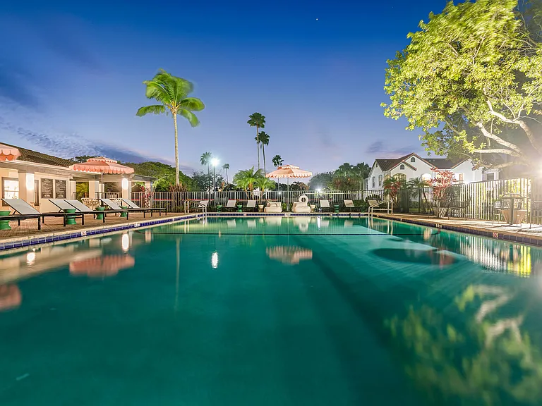 Avana Palm Beach Gardens — Photo 34