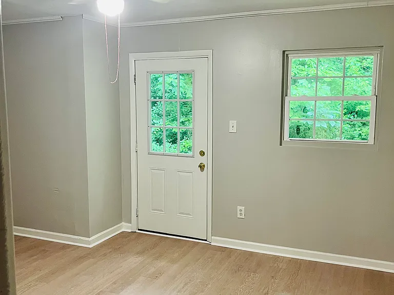 6505 Bannor Ln #B — Photo 12