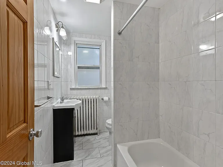 345 Myrtle Ave #2 — Photo 20