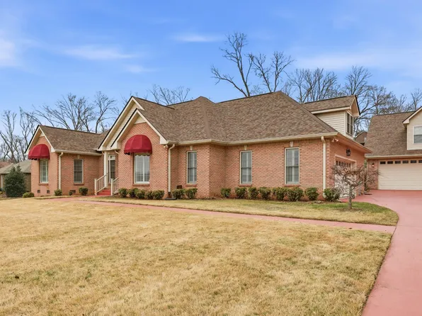 453 Stonemeadow Rd, Clarksville, TN 37043