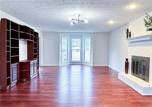 720 Shannon Green Cir SW — Photo 6