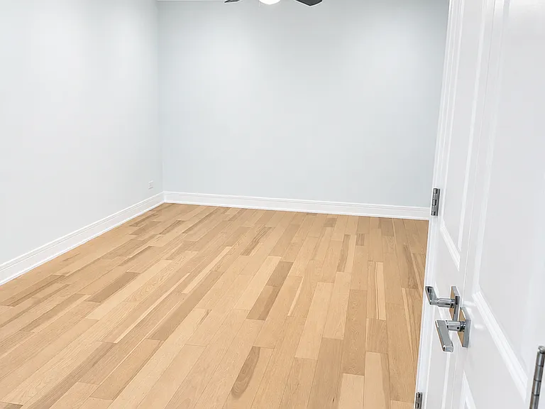 103 Brittany Dr — Photo 4