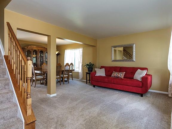 5th image of 9825 Burleigh Ln